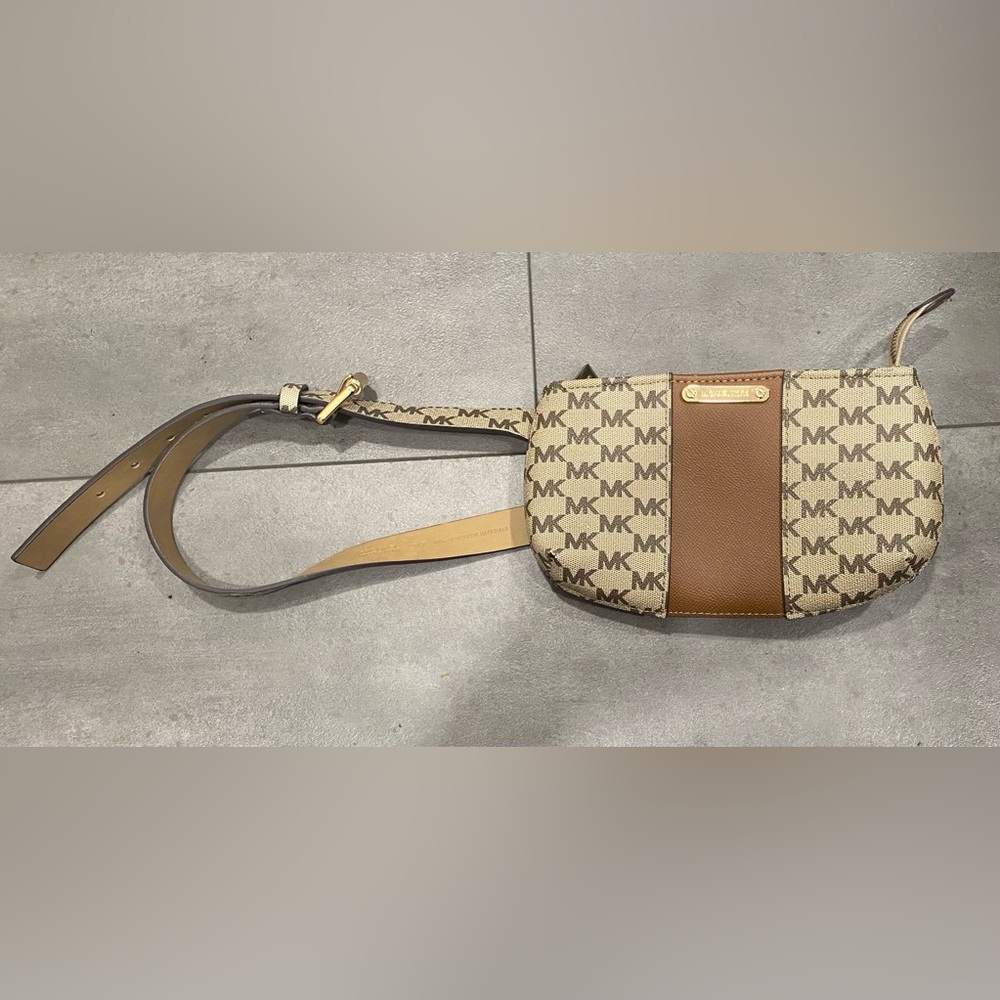 FINAL PRICE💚 NWOT AUTHENTIC MICHAEL KORS MULTI WEAR BAG L/XL